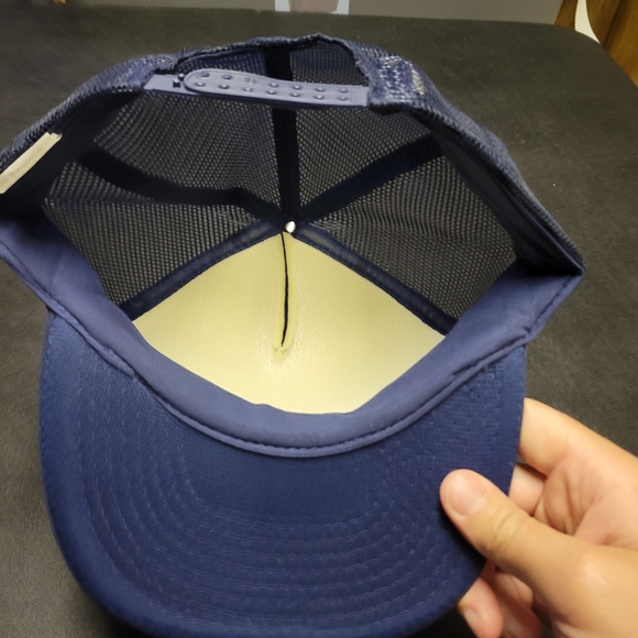 Hat - Picture 3 of 4